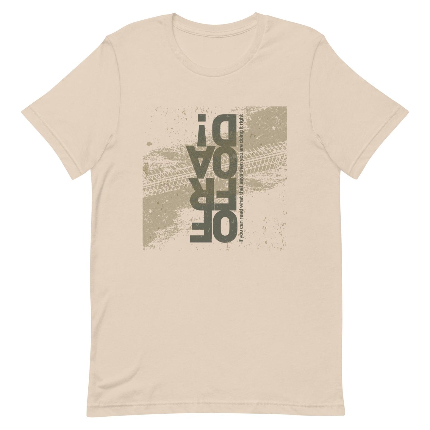 Offroad, if you can read what that ... (green) - Unisex t-shirt in soft cream